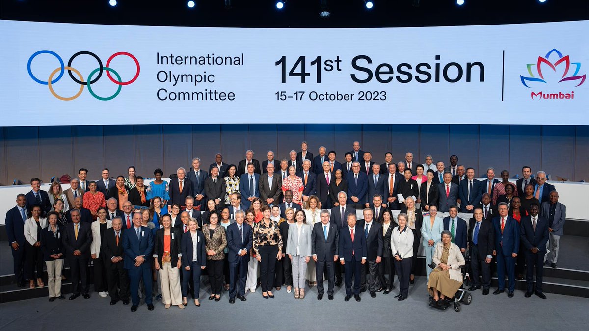 In 1996, following the first World Conference on Women and Sport, the IOC Session set a target of at least 10% women in decision-making positions by 2000, and 20% by 2005. 

Today, women make up 41.1% of the IOC membership. 
⬇️
