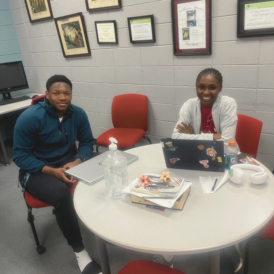 DeltaStateWC's tweet image. Take a look at a recent session with one of our newest tutors Ella Koranteng, who is majoring in Healthcare Administration. The Writing Center is a great resource for students of all disciplines wanting to improve their writing!