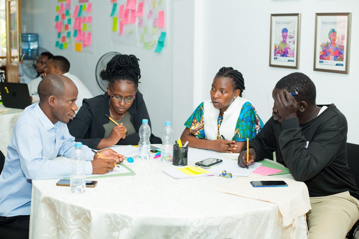 Refugee-Led Research Hub tweet media