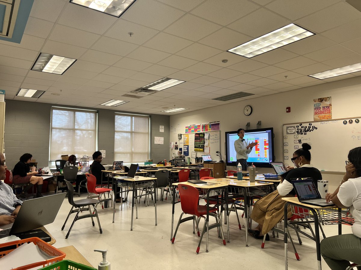 5th grade DATA DIVE w/ Dr. <a href="/brycejohnson77/">Bryce Johnson</a> . <a href="/HCS_TitleI/">HCS Title I Program</a> <a href="/HamptonCSchools/">Hampton City Schools</a> <a href="/JaradM/">Jarad Munroe</a>