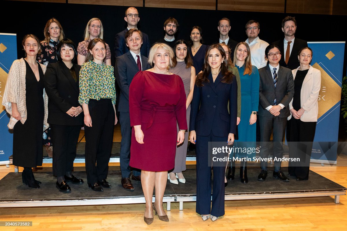 _pauladedios's tweet image. Thrilled to be among the recipients of the EliteForsk-rejsestipendier 2024, presented by HM The Queen & The Minister of Education (@UFM_MIN) 🎉
I will visit @LiuLab2012 at the University of Michigan to design new artificial cells 🔬👩🏻🔬
@iNANO_AarhusUni @AarhusUni
#EliteForsk