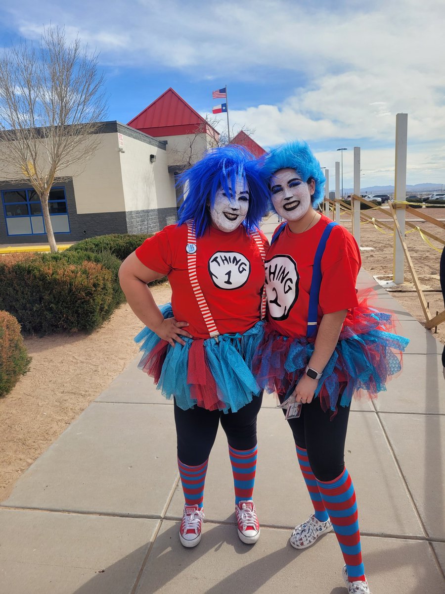 Read Across America is happening now in #ColtNation! These two are so passionate! @MsJRubio1 @DRuan_DWS #TeamSISD #AccountabilityEqualsLove