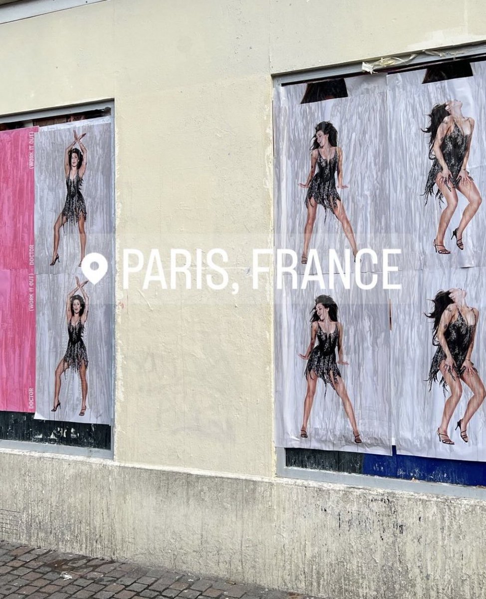 MileyNation13's tweet image. 🚨 MILEY CYRUS IS COMING 

— posters announcing the upcoming single “Doctor” appeared on streets 👀