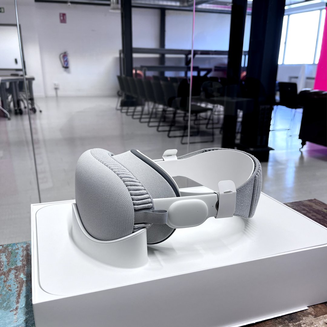 Redbility tweet media