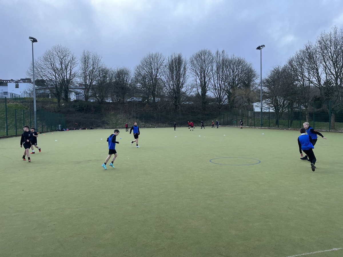 Excellent football club for Y7 & 8 today with lots of boys and girls out there being active & developing their skills.
