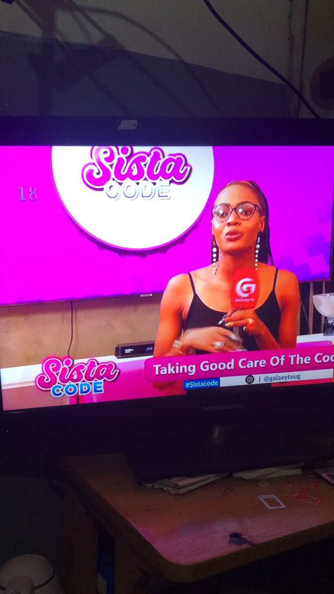 ad_ffset's tweet image. Naye @GalaxyTVUg what is nyamuga bana with this program of #sistacode

😅🤣