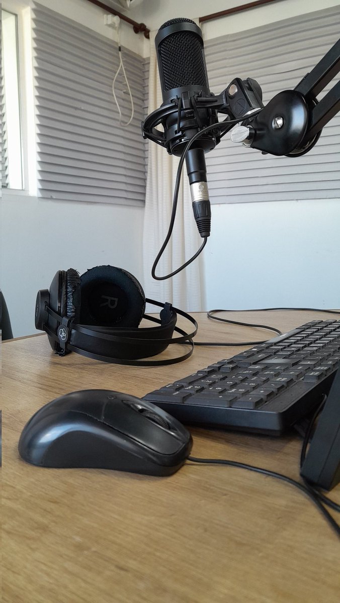 Estamossss por <a href="/radioulaplata/">Radio UNLP</a> con <a href="/LaTiraUD/">Universidad Deportiva - La Tira</a>

También prendimos en twitch
twitch.tv/radiou_laplata