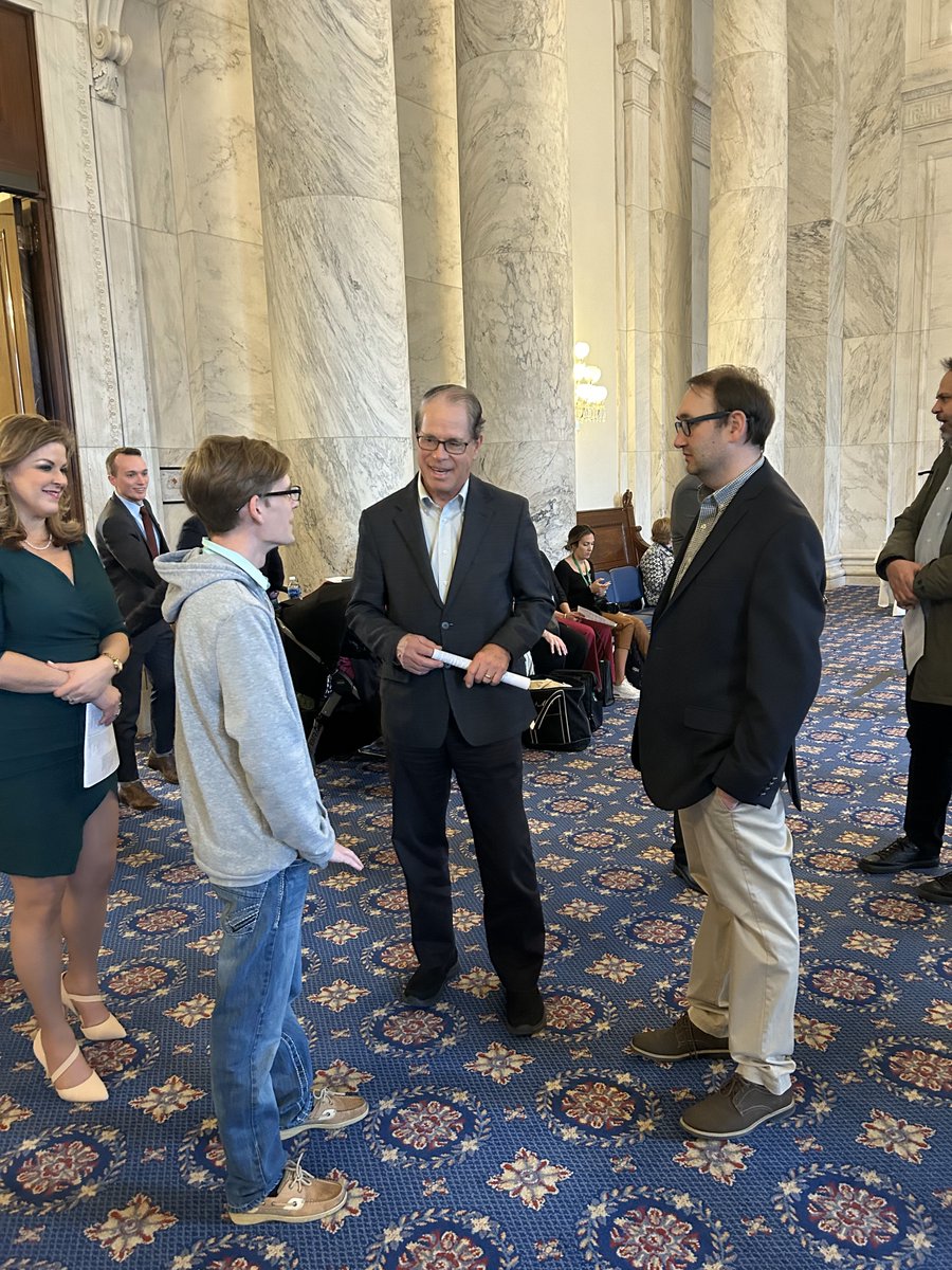 BarthSyndrome's tweet photo. Thank you, @SenatorBraun, for listening to our perspectives as #BarthSyndrome patients, caregivers &amp; advocates. Please hold @US_FDA accountable to review the data for the only potential medicine for our life-threatening #RareDisease. #RareDiseaseDay #NotTooRareToCare #RareDC2024 https://t.co/58TnnfeGhf