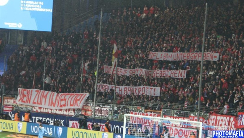 PWeispfenning's tweet photo. „Das ist nicht mehr Sport, das ist nur noch Vermarktung“
https://t.co/09mzCAgp7P
Interview von mir mit einem Fan aus dem Ruhrgebiet. Kapitalismuskritik wächst auch hier
#dfl #investor #fanproteste #fans #protest https://t.co/ovdbIFhlqD