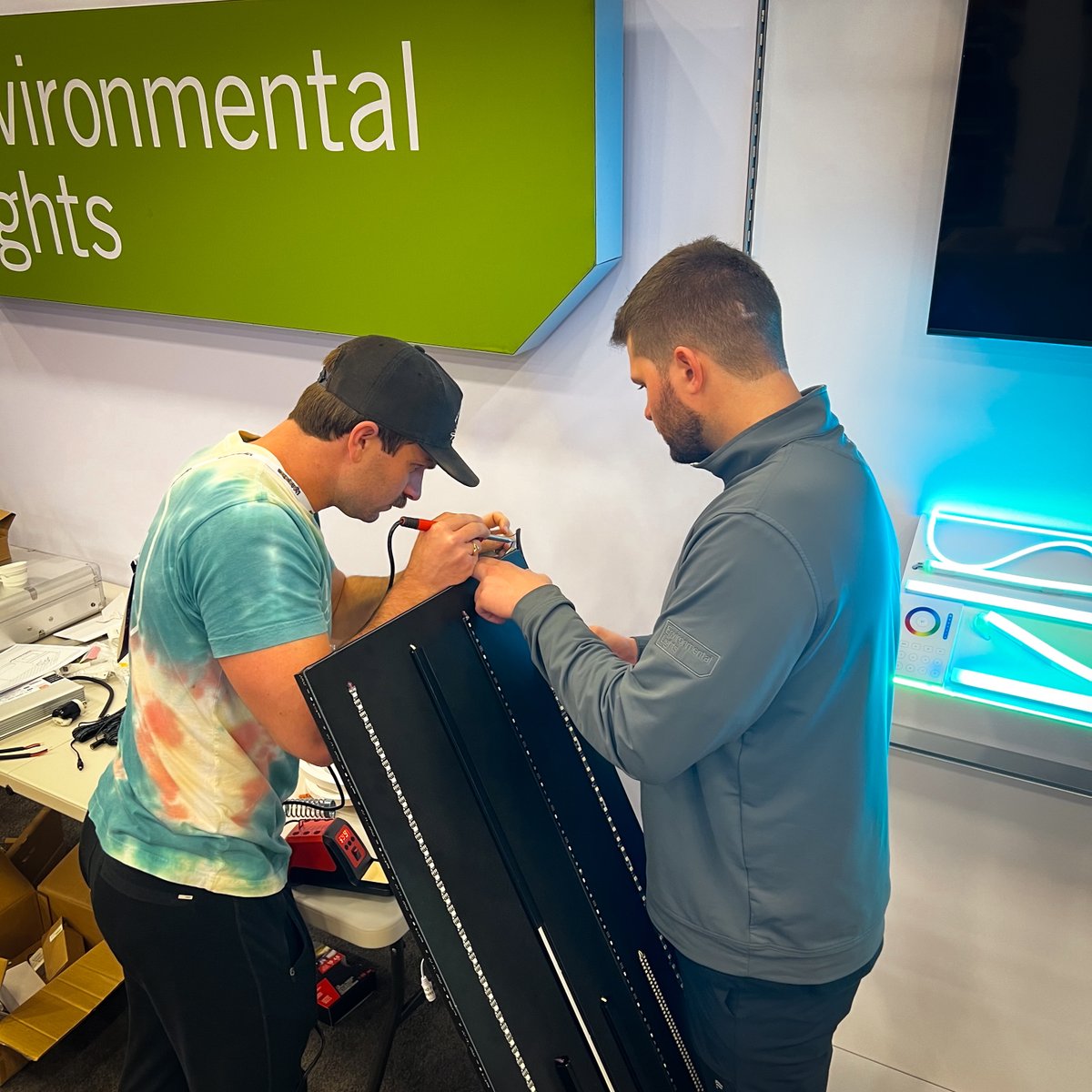 LEDEnviroLights's tweet photo. Our team is having a great time setting up for Lightapalooza at the Rennaissance Phoenix Glendale Hotel &amp; Spa!

If you’re in the area, make sure to stop by our booth and say hi to our team!

#Tradeshow #Lightapalooza #Lighting #LowVoltage #EnvironmentalLights https://t.co/ea6cdIwuaY