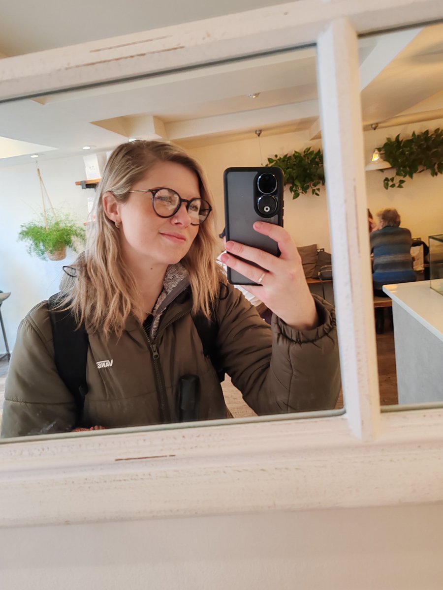 _ELLIE_JONES_x's tweet photo. Another little run in coming 💫🙌🏼 just to keep the focus 🥇💚 #adhd #edi #shufflin/running pavement poundin' https://t.co/iyXll9rVw5