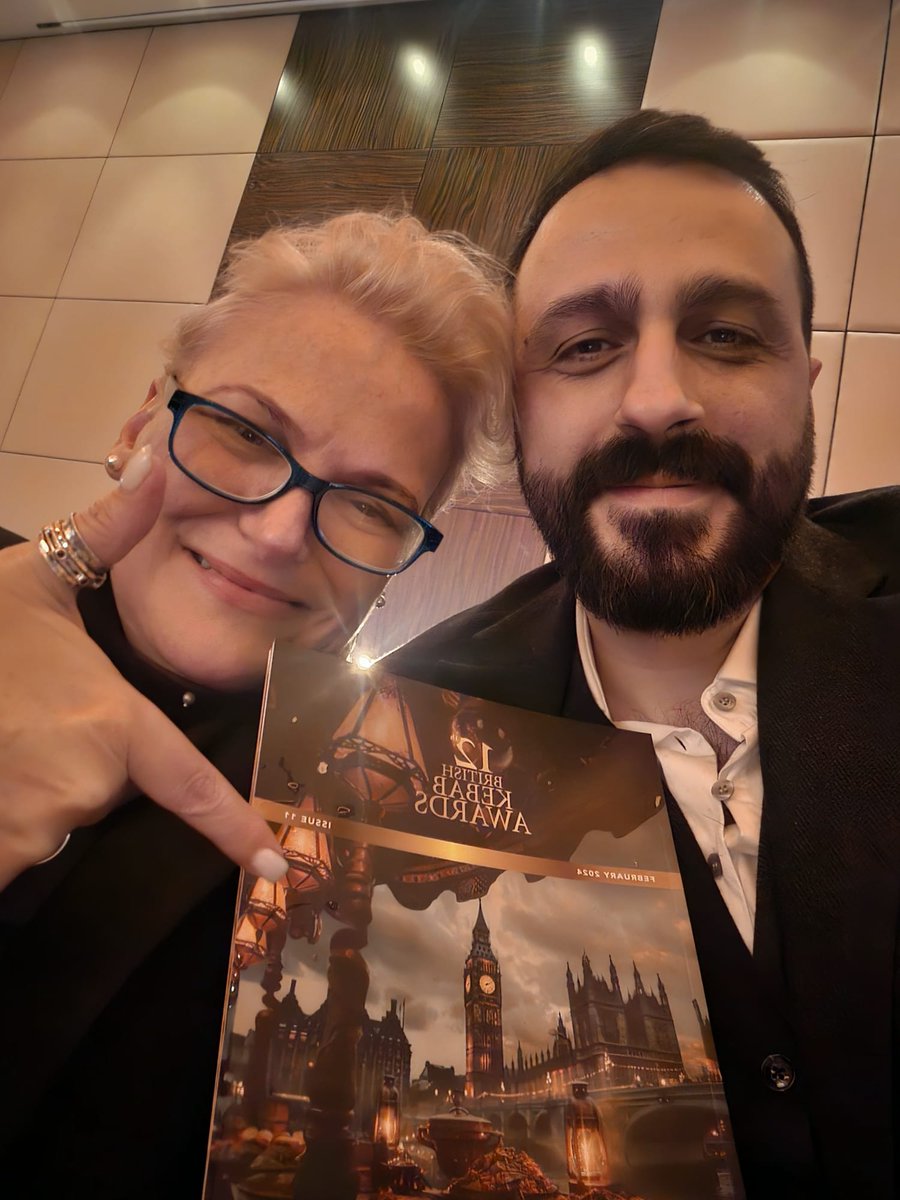 TaraAOGrady's tweet photo. I am pretty certain that all those years of late night @Abrakebabra in Ireland seasoned my tastebuds over the decades .... am thrilled to be here to salute #SupportOurKebabs at the 12th Annual #Kebaftas! 😎 Such a fun event for the community here! 🥙🇹🇷 https://t.co/xUTruPewks