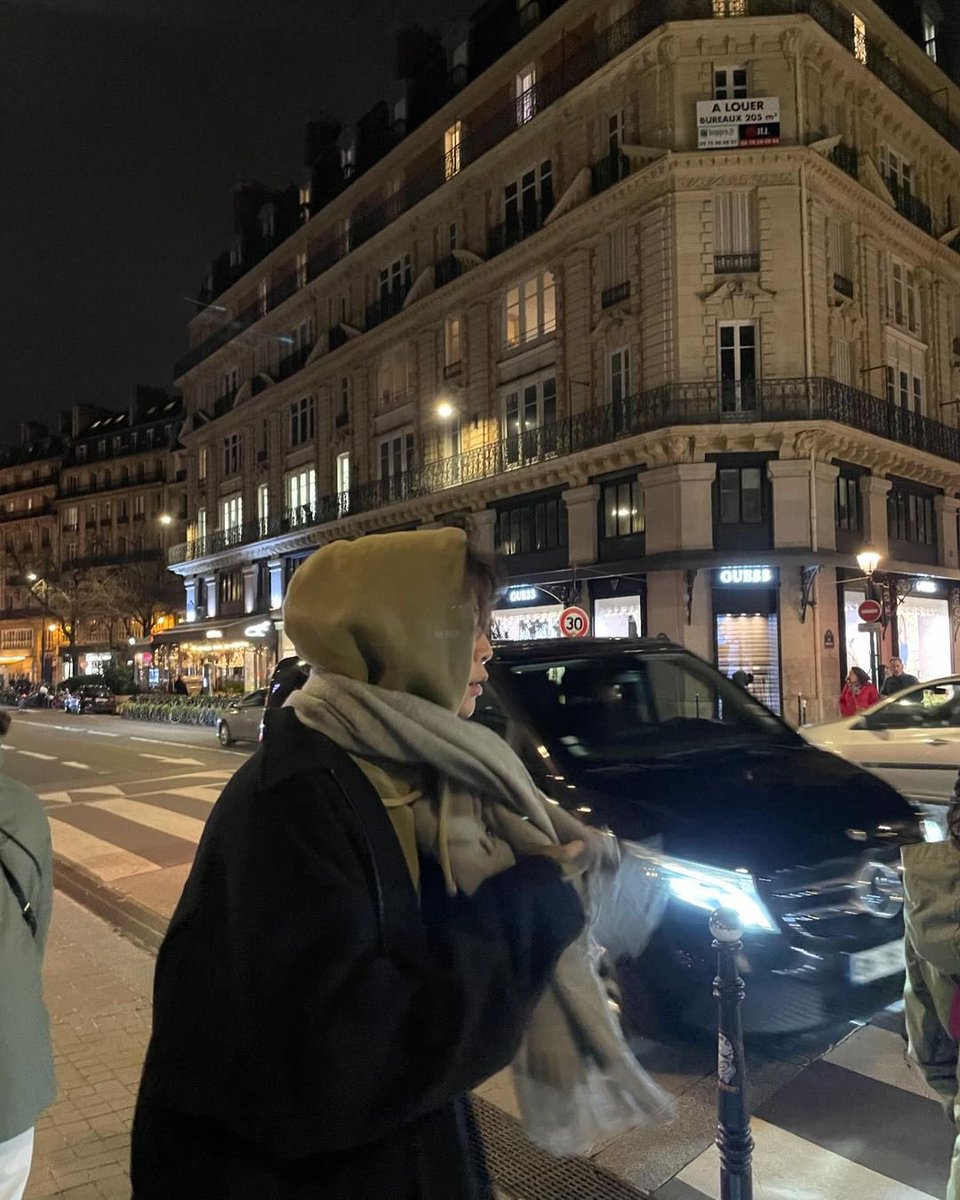 JOHNNYSUH_ID's tweet photo. 240228 johnnyjsuh Instagram
“a day in paris”
https://t.co/sjmm7owxCl
#쟈니 #JOHNNY #JOHNNYSUH #ジャニー #johnstagram https://t.co/vlGM30hpuL