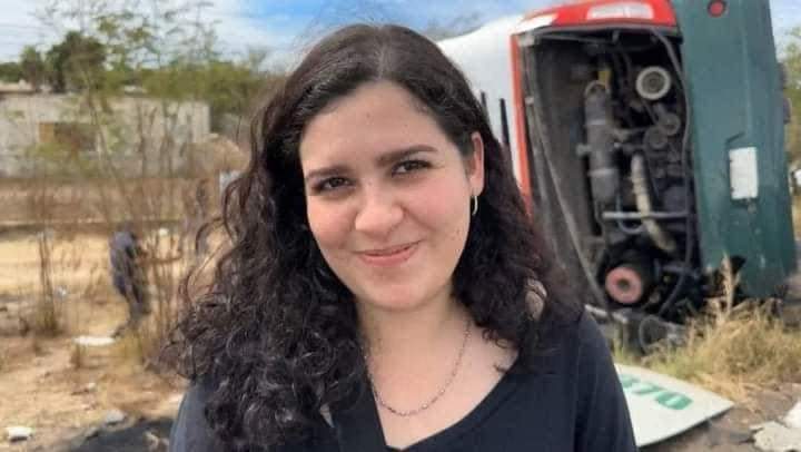 smaciasr's tweet image. Conozcala! Ella es Jaqueline Aispuro Quijo, una estudiante de cuarto año de la escuela de Enfermería de la Universidad Autónoma de Sinaloa UAS en Los Mochis, demostró valentía y profesionalismo esta mañana en el accidente carretero de los límites de Sinaloa con Sonora, en donde…