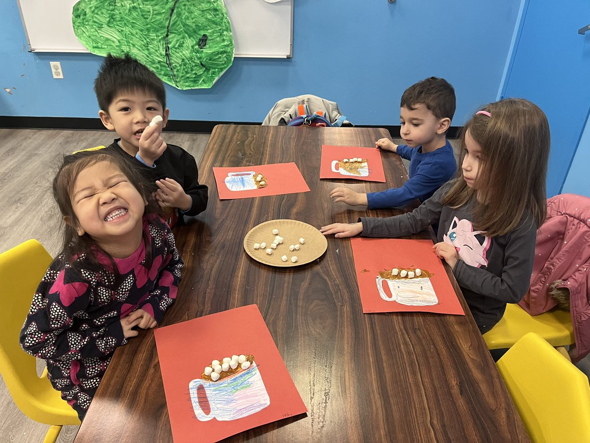 thekidsclubsi's tweet photo. 🎨 Art Workshop Fun! Hot chocolate, winter snowflakes and a winter globe….oh my! 😀
#thekidsclubsi
#play #music #art #children #kids #learnthroughart #statenisland #friends #cherishchildhood #learningthroughplay #artfun #littleartists #snowglobe #hotchocolate #snowflakes https://t.co/gKodGzySUi