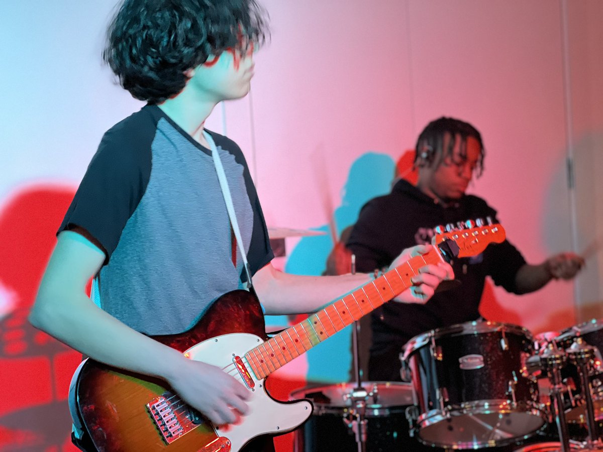 SoundSkool Takeover 🔥🔈🙌

Once a month SoundSkool Artists takeover SoapBox Live and create a musical takeover 🎵

So proud of these talented Artists &amp; Musicians 🥰

#SoundSkool #MusicIndustryCollege #MusicEducation #MusicCollege