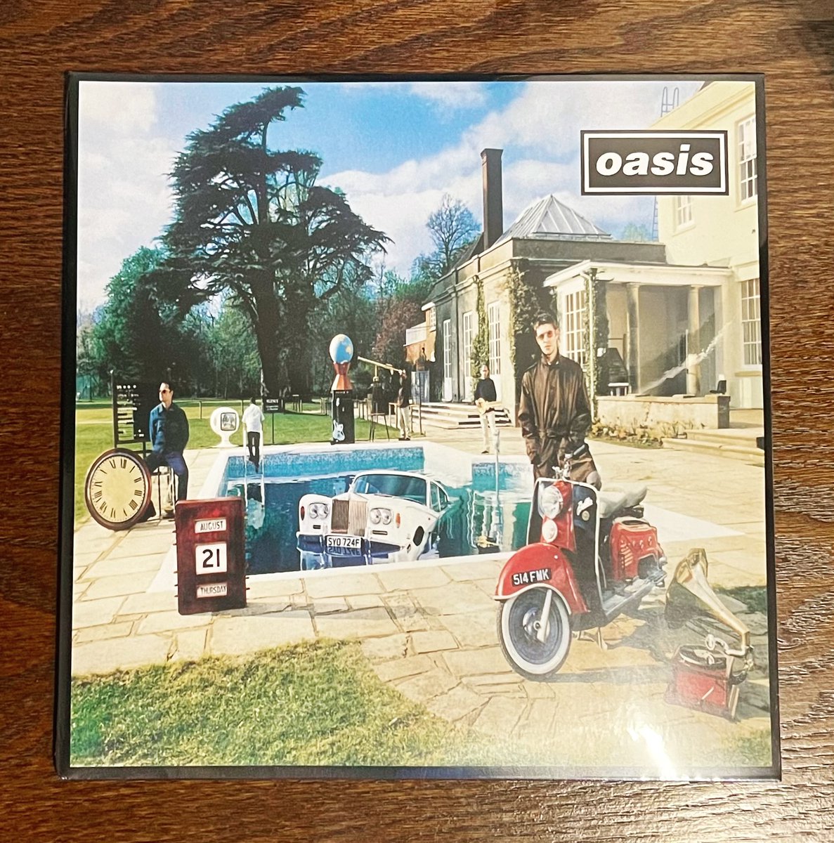 Mais um para coleção!
Vinil
Oasis
Be Here Now
#oasis #oasisfans #oasisbeherenow #oasisbeherenowvinyl #ilovediscogs #recordoftheday #instavinyl #recordcollector #vinylcollectionpost #vinylsoundsbetter  #vinylcollector #recordcollection #vinyljunkie #vinylporn #vinylcollection