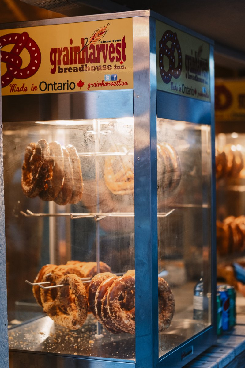 Food vendor applications for the Willkommen Platz are officially OPEN!
Whether you roll in with a food truck or set up a food booth, this is your chance to showcase your culinary delights. *Bonus if you can add a Bavarian twist to the menu!
Apply now at oktoberfest.ca/willkommenplatz