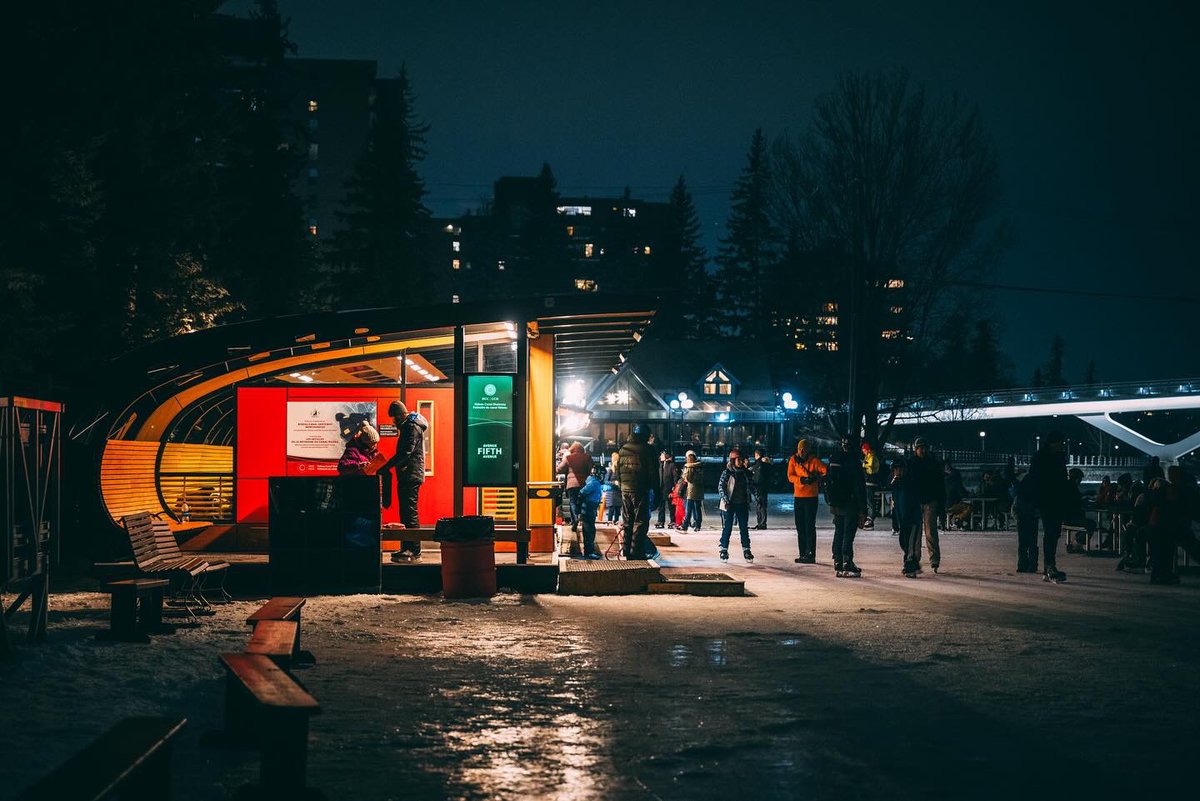 Our 54th season on the #RideauCanal Skateway has officially come to an end. Despite the feeble winter, you came out in full force and your enthusiasm was palpable!

🧊 10 days of skating
⛸ 160,000 skaters

📷  janetjstephens66 | balearic.beat | nicholasplacephoto