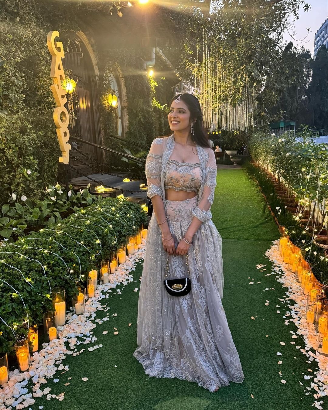 GHXABCiWcAA-iUI?format=jpg&name=large