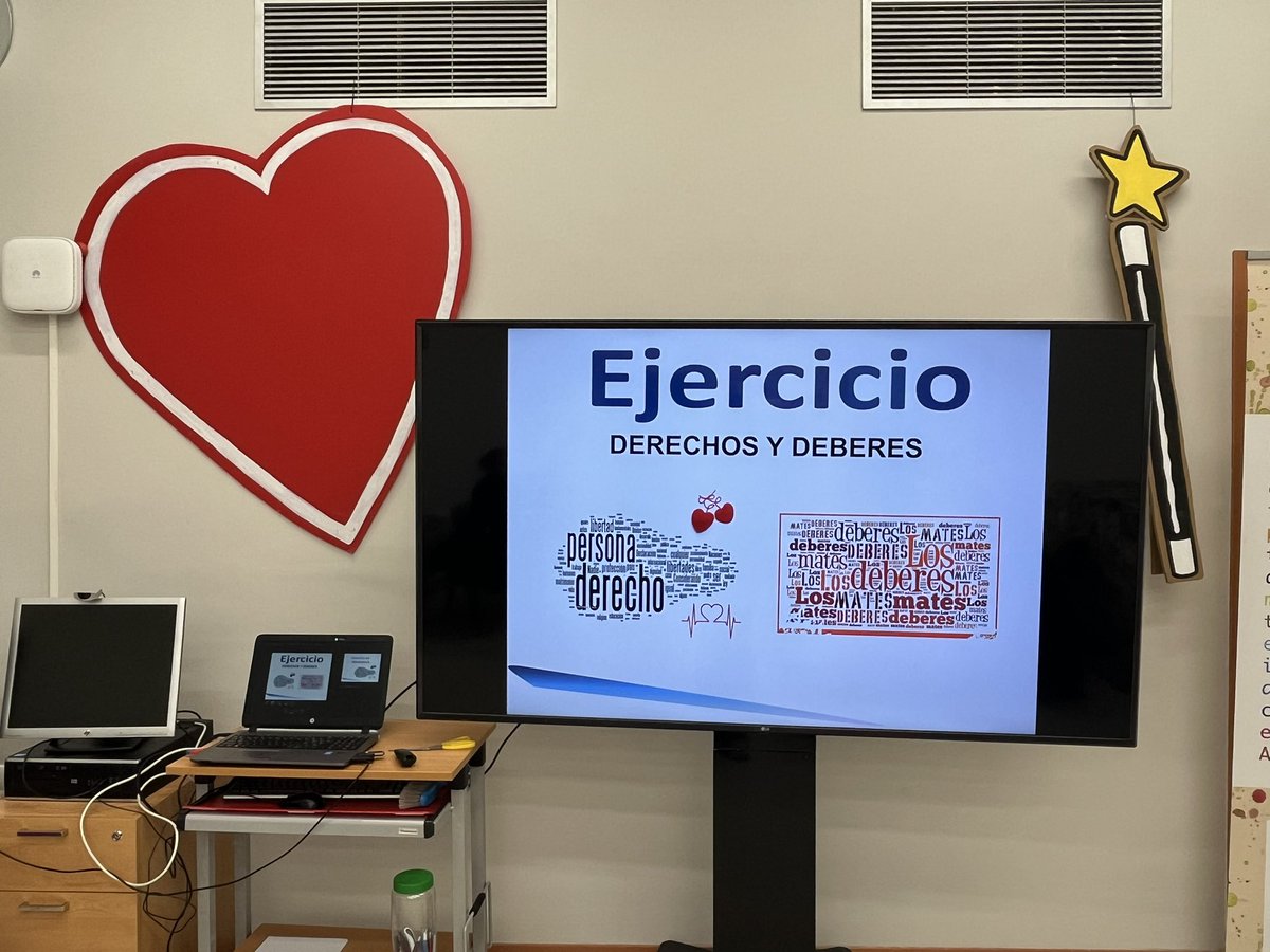 Primer día de nuestro CURSO DE FORMACIÓN EN VOLUNTARIADO 👏 Los futuros voluntari@s trabajan sobre los derechos y deberes en el voluntariado ✨📖 #voluntariado #formacion #voluntariadoalcala