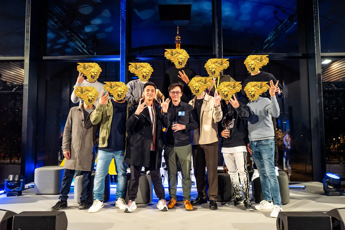well3official's tweet photo. IT'S A WRAP! Amazing and productive trip to @nft_paris. A long wrap up thread🧵👇

First of all, thanks to everyone, all the holders, and support parties who showed up, chatted with us, and helped us, it was a blast!

Thanks for @animocabrands @live4well @Newmangrp @MocaverseNFT Soul Capital Partners for being our loyal partners all along

Happy to have @ysiu @adriannewman21 @Degencaesar @ttayisbored @tylerdurden88 as our panel speakers to share their insight on AI, Blockchain, Wellness, and Web3

Furthermore, so happy to see all the holders from all around the world come and support us🫡 We won't mention you all but you are in our hearts for life❣️

🧵👇