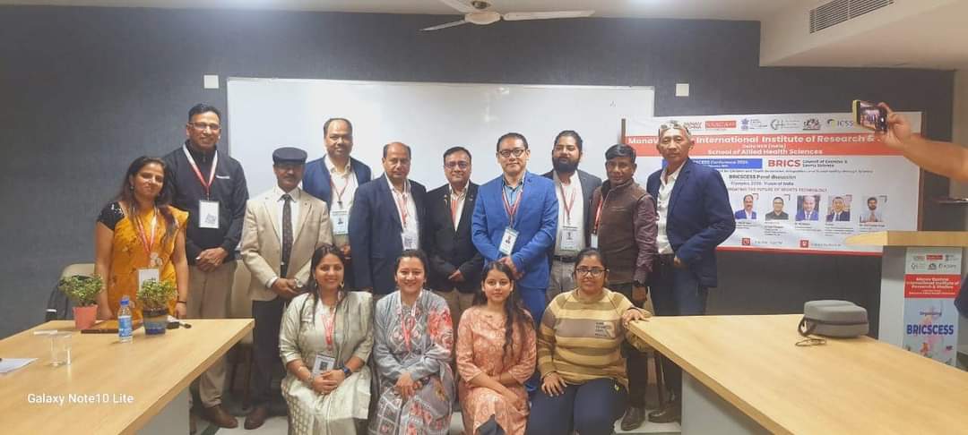 pefindia's tweet photo. मानव रचना यूनिवर्सिटी, फरीदाबाद के द्वारा आयोजित 3rd #BRICSCESS Conference में वक्ता के रूप में पैनल डिस्कशन में भाग लिया । काफी सारी नई जानकारी मिली।
आयोजन समिति के चेयरमैन आदरणीय Gulshan Khanna सर को सफल आयोजन की बहुत बहुत बधाई।
#TeamPEFI https://t.co/3u8k5RUctb