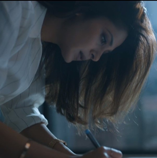 dreamy_nishu's tweet photo. Her Side Profile is so sexy 🫣🤌🥵

#JenniferWinget 
#RaisinghaniVsRaisinghani https://t.co/gMjHsKZuu0