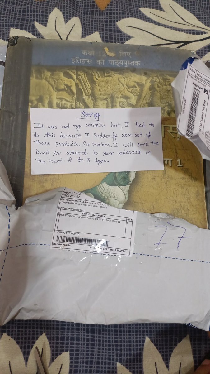 DimpleC73829405's tweet photo. @Flipkart @flipkartsupport @Ekart 
I ordered Ancient history old Ncert by R.S.Sharma and I got this. What a pathetic service. Customer service team isn't able to tackle this. What to do now? https://t.co/0AX9zwwBkK