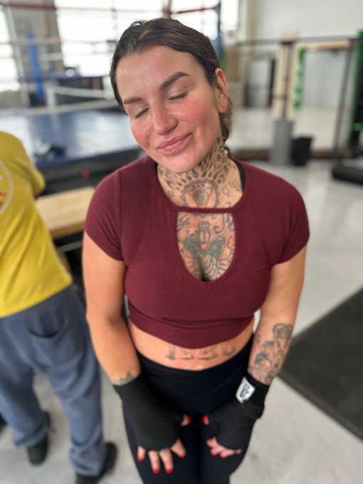 Me thinking about how I gonna beat up the current 125 @bareknucklefc champ in April https://t.co/rvS<a href="/tag/bkfc56"class="tags"><span>#bkfc56</span></a>