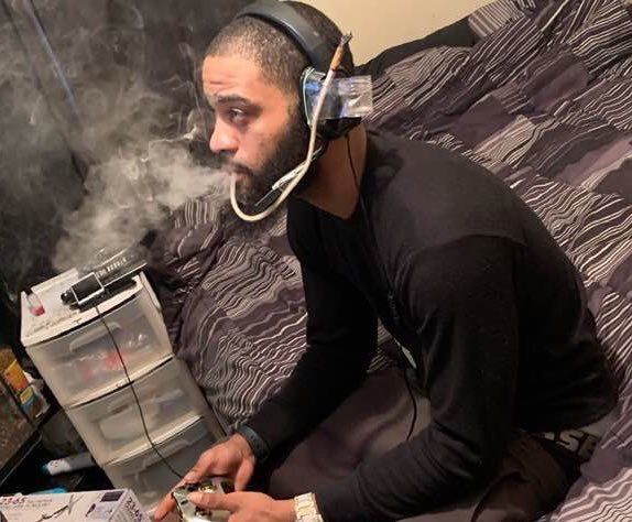 WeedPorns's tweet image. Harvard is typing…