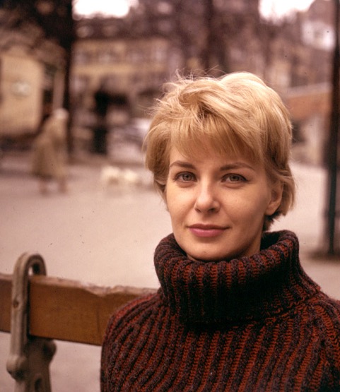 leofuchsphoto's tweet photo. On this day, a star was born! 🌟🎉 Wishing a very happy birthday to the talented Joanne Woodward, whose grace and talent have captivated audiences for decades. 🎭 #JoanneWoodward #ClassicCinema #LeoFuchsPhotography https://t.co/a5nZ5Df5SC