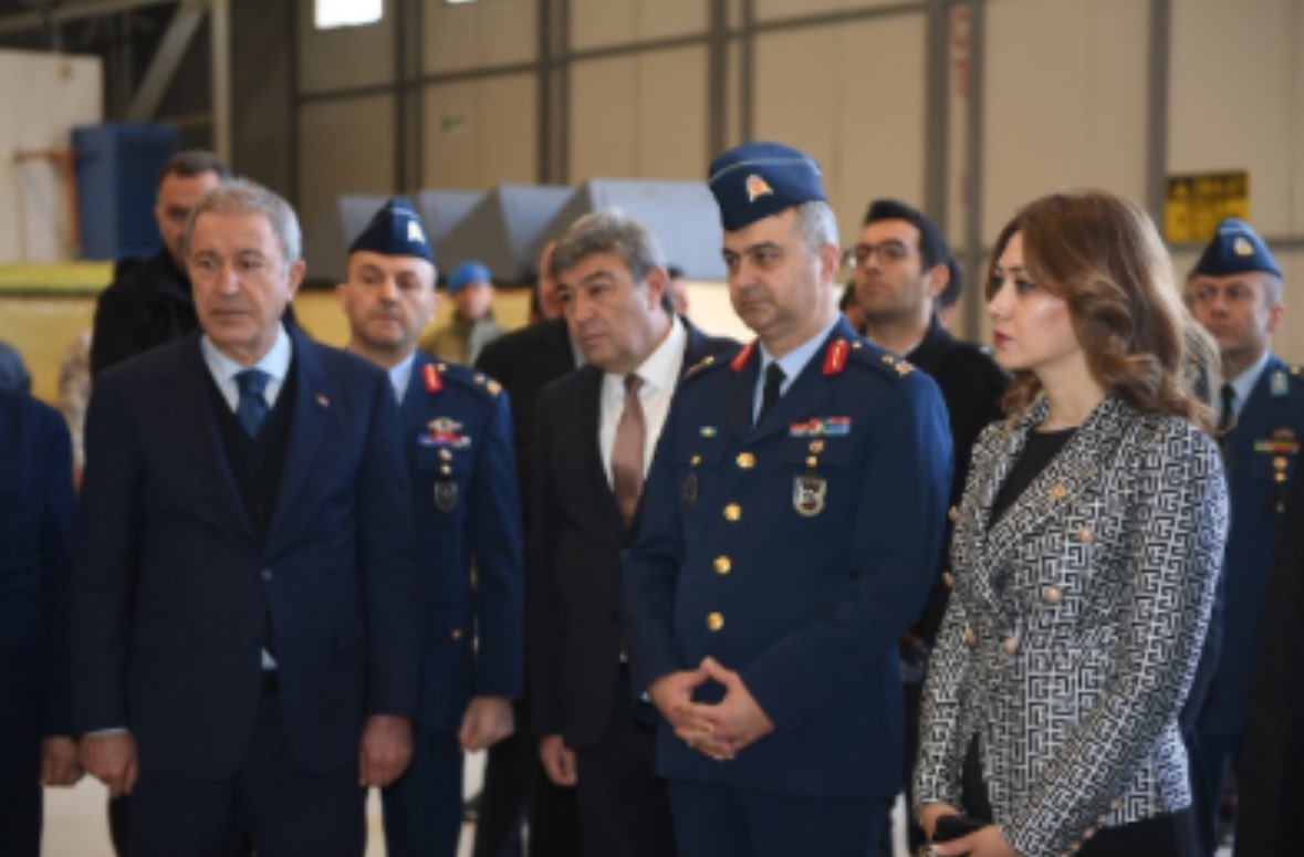 zuhal_karakoc's tweet photo. 12’nci Hava Ulaştırma Ana Üs Komutanlığımızda A400M uçaklarımızı, uçak bakım ve üretim tesislerimizi  inceledik. 

Türk Havacılığının Atamızın başlattığı ve işaret ettiği çizgide seyretmesi gurur verici 🇹🇷🇹🇷🇹🇷 https://t.co/WfDJt9OURR