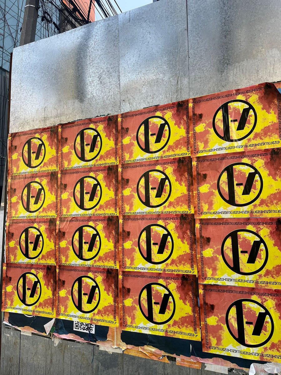 iTwentyOneNews's tweet photo. 📍Nuevos carteles publicitarios de Twenty One Pilots en la CDMX.

Se encuentran en Polanco, enfrente de Liverpool. https://t.co/wZgvDRL6ZD