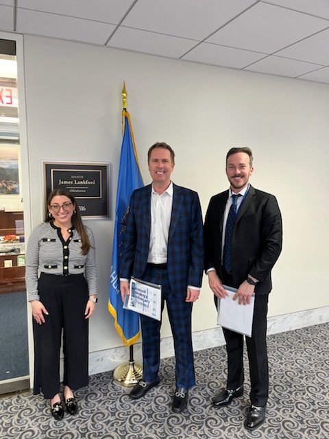 Thank you <a href="/SenatorLankford/">Sen. James Lankford</a> for meeting to discuss improving care for rural populations and helping to sustain our gains in Telehealth!  #AUASummit24 <a href="/OUUrology/">University of Oklahoma Urology</a>