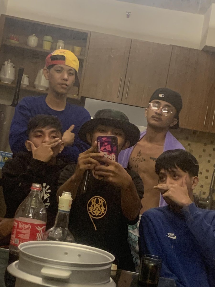kidsfromklmd's tweet photo. 5V5?❤️‍🔥 https://t.co/eT6IBGNqq1