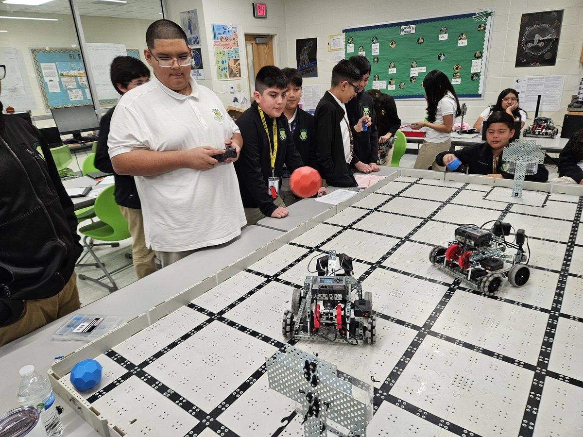 MrCortezRobotic's tweet image. Just tried a new STEM Lab where kids played basketball with robots, and it&apos;s a keeper! Both enjoyable for the kids and myself! This is how we kicked off our Robot Olympics 🏀🤖 #RobotOlympics #InnovativeTeaching #FunLearning
