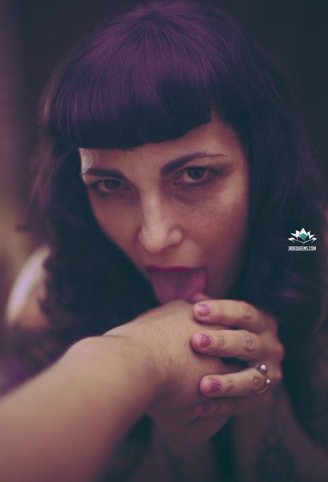 POV PARA CENAR 🫳🏼 Plato principal y postre. Flor h&uacute;meda de carne, tiernita, mullida. Bacanal &iacute;ntimo y<a href="/tag/nuevafotodeperfil"class="tags"><span>#nuevafotodeperfil</span></a>