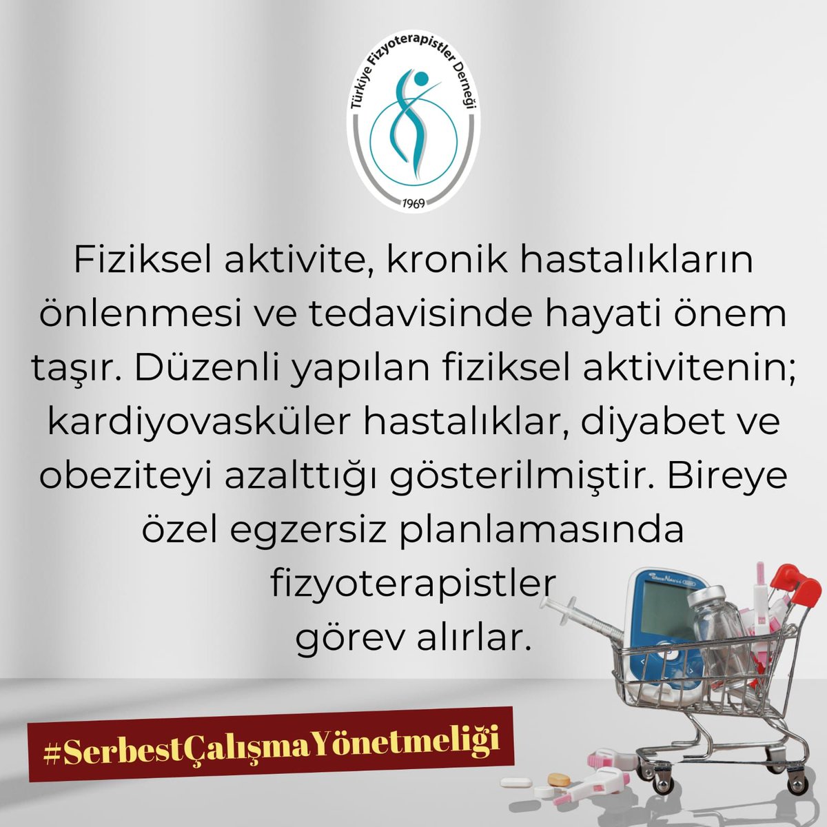 ErolHanifi's tweet photo. Fizyoterapist gün içinde  en az 8 saat mesaide emek veriyor , üstüne akşam da saatlerce sosyal medyadan size sesini ulaştırmaya çalışıyor Sayın Bakanım @drfahrettinkoca

@saglikbakanligi
#UlaşılabilirFizyoterapi https://t.co/5g2raD9Ukk
