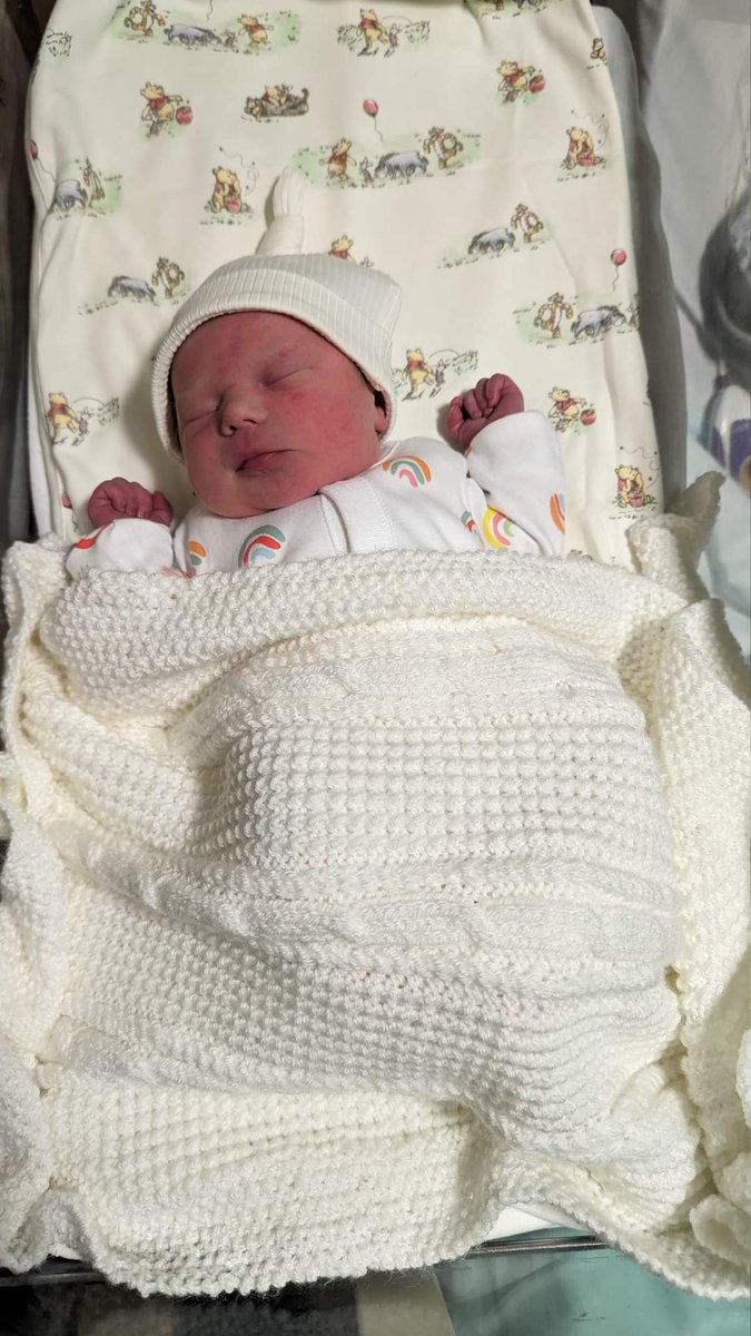 .<a href="/eirancashin/">eírancashin</a> Erin says you've got to score on her first day this evening, no pressure! 😉🐏

#dcfcfans