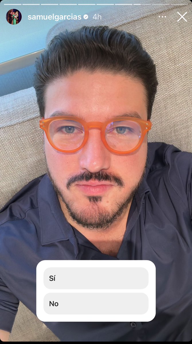 kari_garzaochoa's tweet photo. Doctor Coss, Nuevo León tuvo una mañana de terror, criminales quemaron el palacio, ambulancias y patrullas y el gobernador de lo nuevo @samuel_garcias muy preocupado en sus redes por sus lentes naranjas. Queda claro que hay prioridades 🤷🏻‍♀️ https://t.co/4Y0BKYbjWh