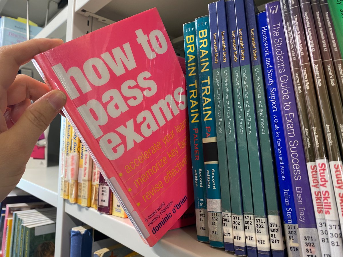 Ease exam stress! Join the AA team’s bitesize webinar and get key techniques to support writing for exams and how to remain focused and productive! Online today at 2pm Book here: roehampton.libcal.com/event/4165595 @UR_ECW @UORHistory @UoR_LifeScience @RoehamptonEdu @roehamptonpsych