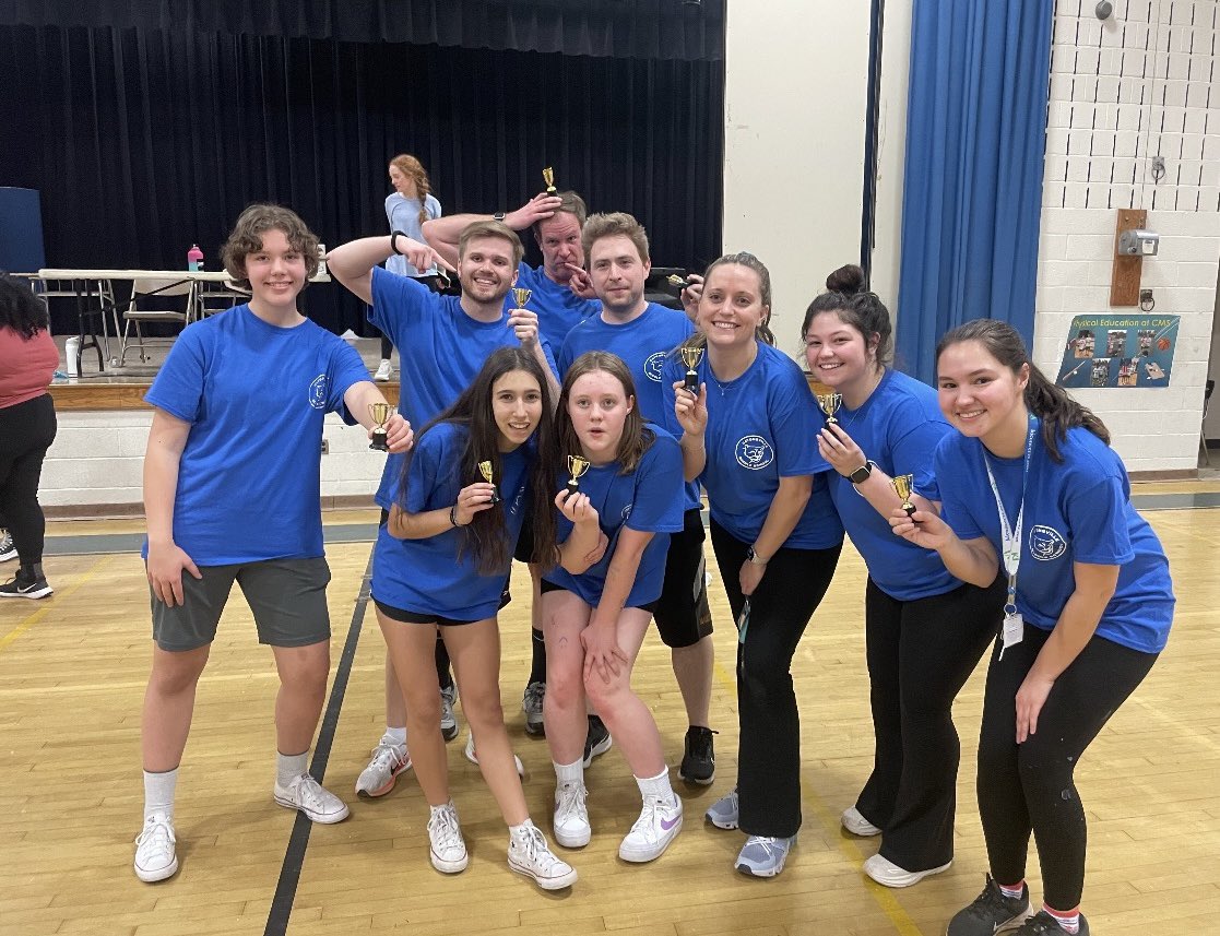 MsRInTheMiddle's tweet photo. what an excellent day to be on the blue team! thanks to NJHS for organizing this awesome event! #dodgeduckanddodge https://t.co/IIKC81iWm7