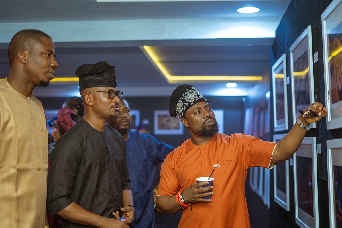 oluwapitson's tweet photo. Thanks to everyone that showed up at my photo exhibition during the premiere of ANIKULAPO- rise of the specter. 
And special thanks to Director Kunle Afolayan for the opportunity. 🙏🏼 grateful 

#anikulapo drops on Netflix on the 1st of March #KunleAfolayan #naijaonnetflix https://t.co/kzXTEH9p89