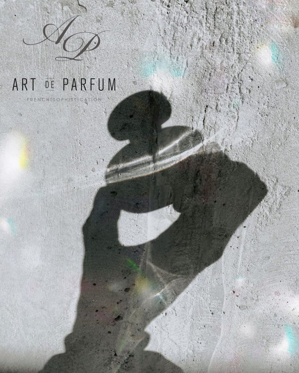 Local Charm, Ethical Luxury. 🇫🇷🌿

Our family-run perfumery intertwines tradition with love, responsibility, and the French joie de vivre, each bottle fortifying our community tapestry.

#artdeparfum #ethicalluxury #shoplocal #nichefragrance #handcraftedperfume #artisanperfume
