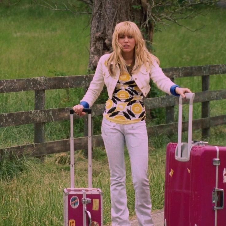 JorgeRiberx's tweet photo. La Christina Aguilera llegando a Aguascalientes https://t.co/2eEOrdarlS