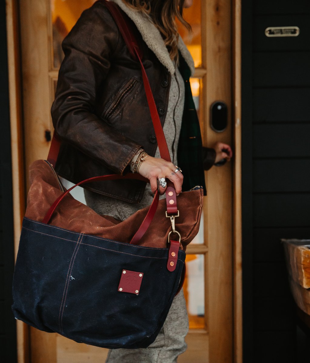 Reintroducing an old friend. The Craft Weekender.  It's crafted from durable canvas and features leather accents for a touch of beauty. This bag quickly grew on us and became our favorite personal piece of luggage.  #weekender #getaway #travelinstyle #durable #leatheraccents