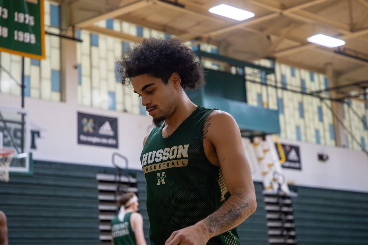 HussonUEagles's tweet image. Locked in🔒on Friday night @hussonmbb

#hueagles #d3hoops #nacmbb