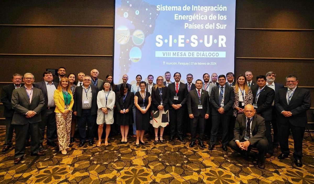 mopcparaguay's tweet photo. 📌 SIESUR: avanza el diálogo para una mayor integración energética de la región

Se destacó la importancia del trabajo en conjunto para mejorar el aprovechamiento de los recursos energéticos de la región. 

👉 https://t.co/6vX0rqKz4I https://t.co/UDQpuGrhgb