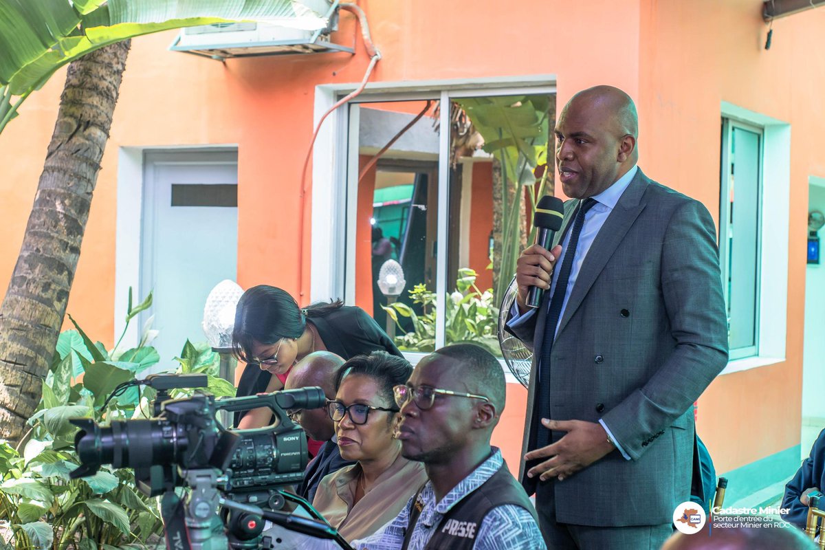chovenstone's tweet photo. I was a guest of the MD of DRC Mining Cadastre, Mr Popol MABOLIA. The morning event included a presentation and Q&amp;A with partners, potential investors and the press. 

Guests included the President of Glencoe DRC, the Deputy Head of Mission of the UK Embassy in Kinshasa and more. https://t.co/X6SfxrwM93